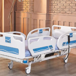 Pat pentru spital cu 2 motoare ZET4062